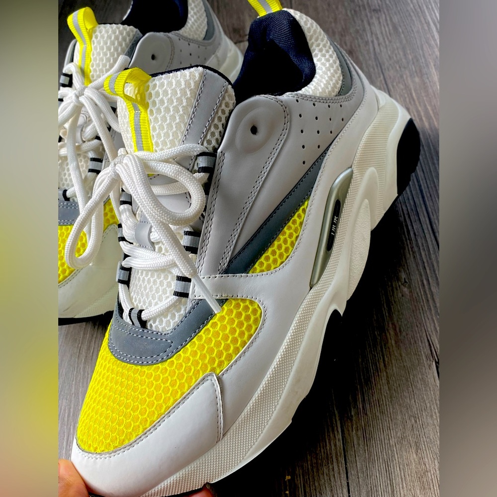 Dior B22 Men's worn twice . Great condition